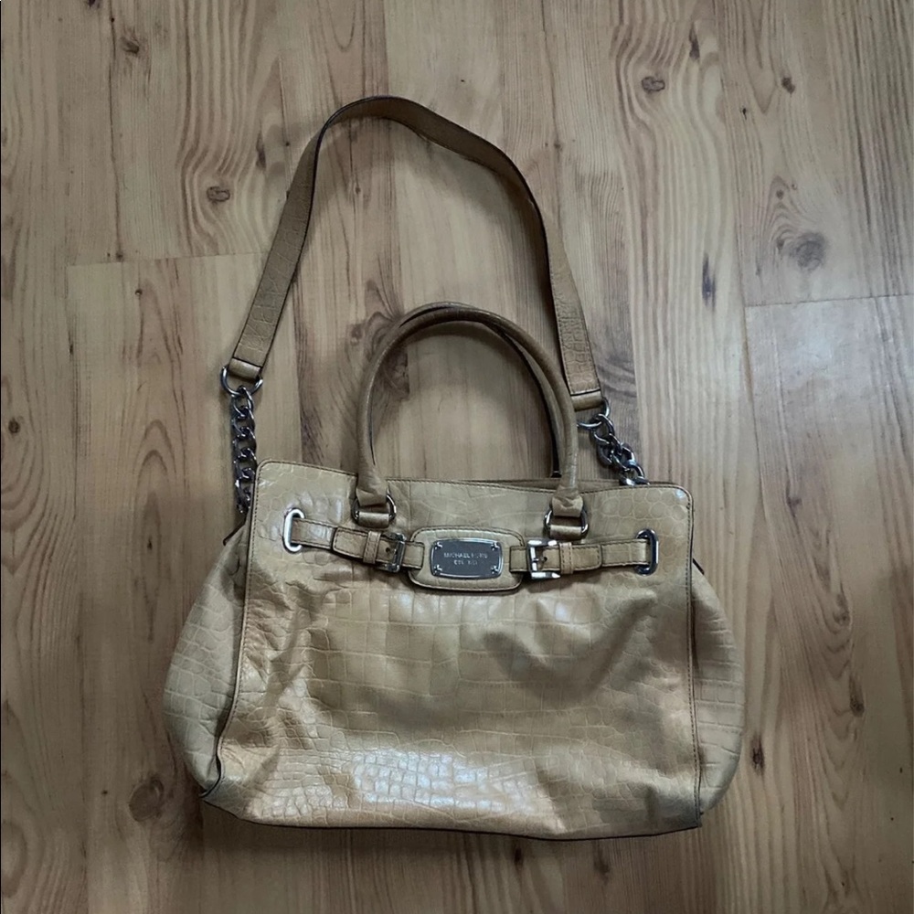 Michael kors purse